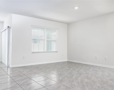 33692 Jasper Stone Drive - Photo Thumbnail 8