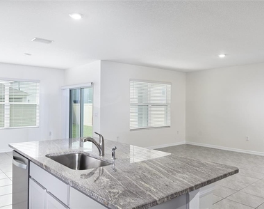 33692 Jasper Stone Drive - Photo Thumbnail 7
