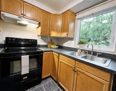 2840 W Shelton Avenue - Photo Thumbnail 3