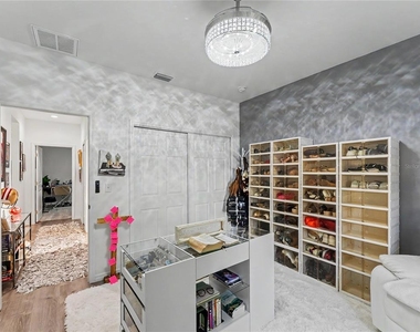 9397 Northcliffe Boulevard - Photo Thumbnail 39