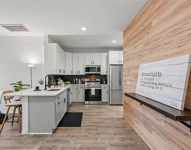 9397 Northcliffe Boulevard - Photo Thumbnail 17