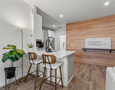 9397 Northcliffe Boulevard - Photo Thumbnail 18