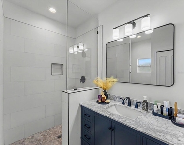 9397 Northcliffe Boulevard - Photo Thumbnail 24