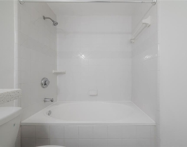 800 S Dakota Avenue - Photo Thumbnail 25