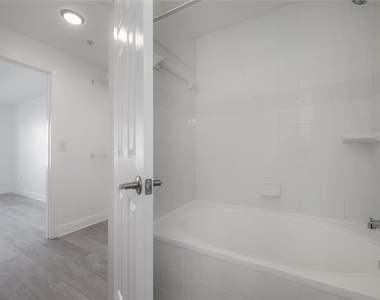 800 S Dakota Avenue - Photo Thumbnail 11