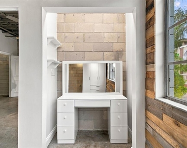 2509 W Azeele Street - Photo Thumbnail 22