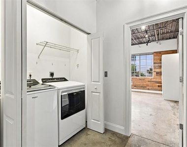 2509 W Azeele Street - Photo Thumbnail 33