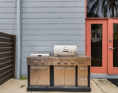 2509 W Azeele Street - Photo Thumbnail 38