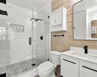 2509 W Azeele Street - Photo Thumbnail 24