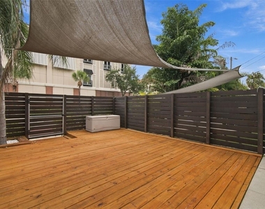 2509 W Azeele Street - Photo Thumbnail 34