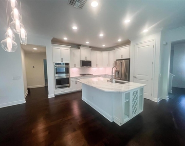 3847 Mellon Drive - Photo Thumbnail 1