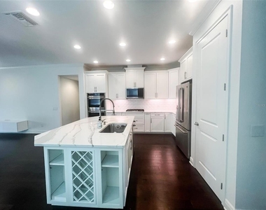 3847 Mellon Drive - Photo Thumbnail 4