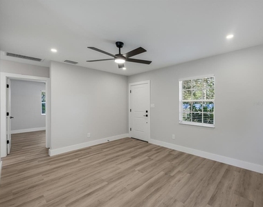 4318 S West Shore Boulevard - Photo Thumbnail 2