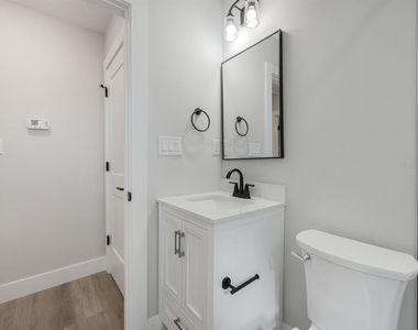 4318 S West Shore Boulevard - Photo Thumbnail 12