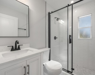 4318 S West Shore Boulevard - Photo Thumbnail 11