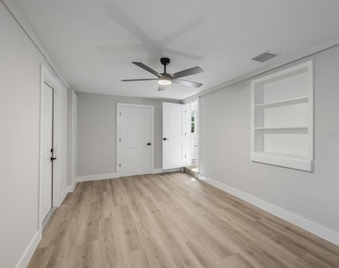 4318 S West Shore Boulevard - Photo Thumbnail 9