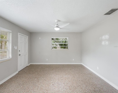 3301 W Louisiana Avenue - Photo Thumbnail 2