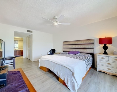 2593 Countryside Boulevard - Photo Thumbnail 9