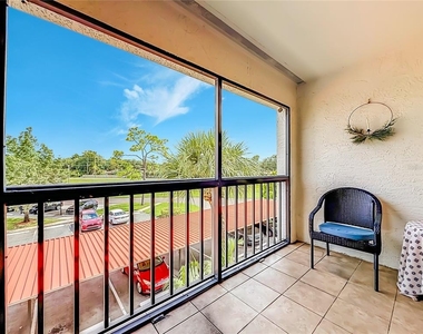 2593 Countryside Boulevard - Photo Thumbnail 5