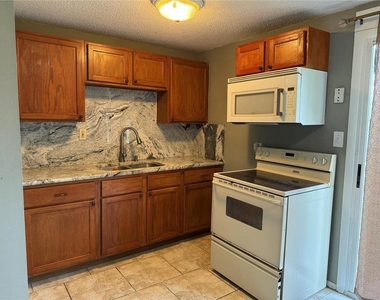 3801 Argon Drive - Photo Thumbnail 7