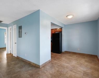 4859 Coquina Key Drive Se - Photo Thumbnail 8
