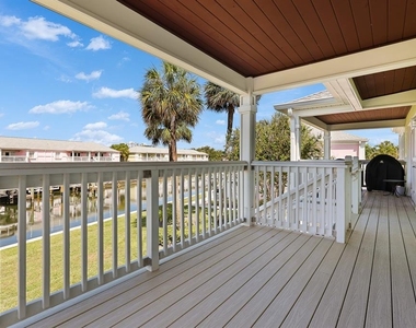 4859 Coquina Key Drive Se - Photo Thumbnail 2