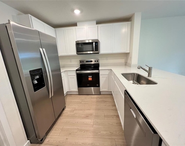 796 Preston Cove Drive - Photo Thumbnail 1