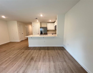 796 Preston Cove Drive - Photo Thumbnail 9