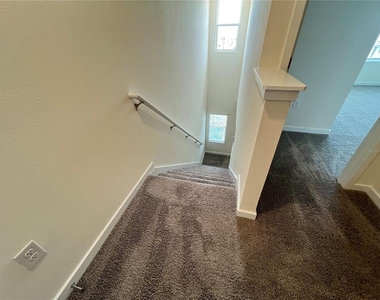 796 Preston Cove Drive - Photo Thumbnail 14