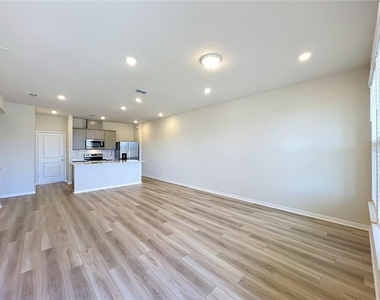 10678 Evening Star Street - Photo Thumbnail 9