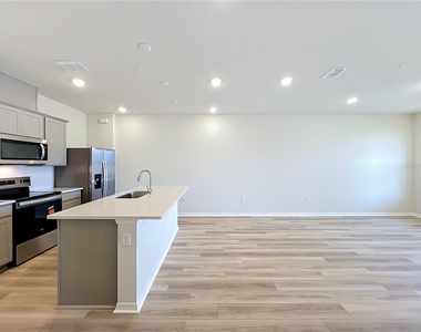 10678 Evening Star Street - Photo Thumbnail 13