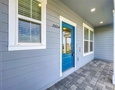 10678 Evening Star Street - Photo Thumbnail 8