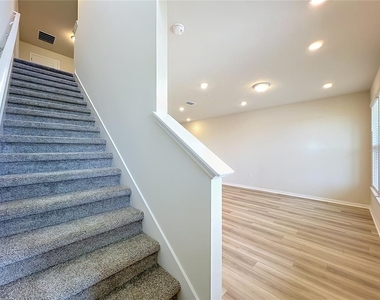 10678 Evening Star Street - Photo Thumbnail 26