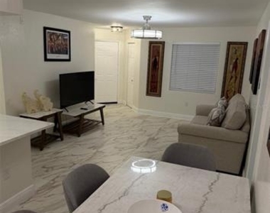 3032 Parkway Blvd - Photo Thumbnail 4