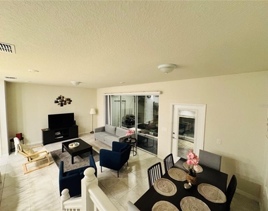 7479 Oakmoss Loop - Photo Thumbnail 2