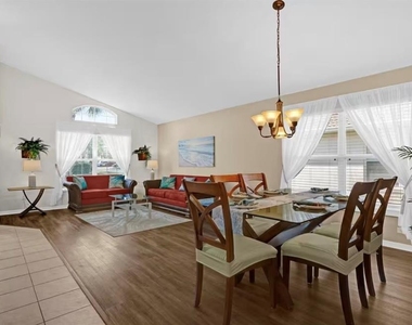 1438 Solana Circle - Photo Thumbnail 1
