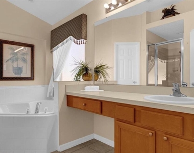 1438 Solana Circle - Photo Thumbnail 10