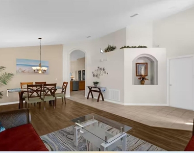 1438 Solana Circle - Photo Thumbnail 2
