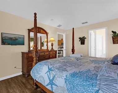 1438 Solana Circle - Photo Thumbnail 9