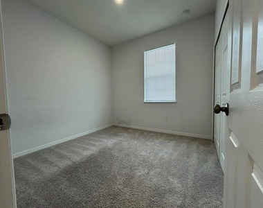 731 Desmoines - Photo Thumbnail 13