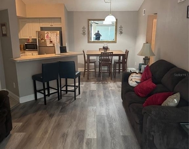 4572 Commander Drive - Photo Thumbnail 5