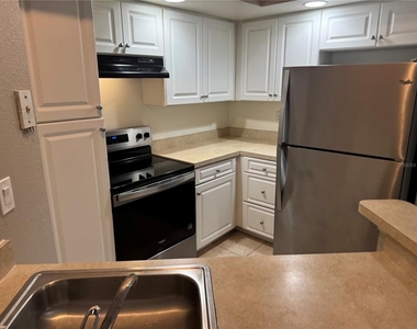 4572 Commander Drive - Photo Thumbnail 2