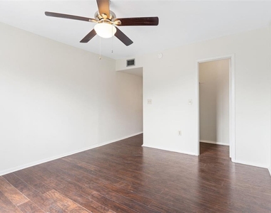 1836 N Crystal Lake Drive - Photo Thumbnail 24