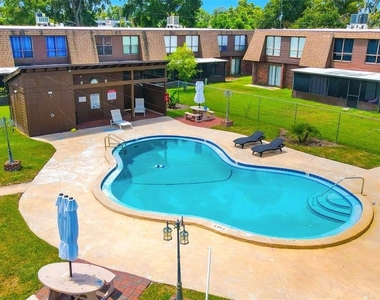 1836 N Crystal Lake Drive - Photo Thumbnail 29