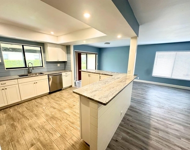 686 Augusta Road - Photo Thumbnail 7