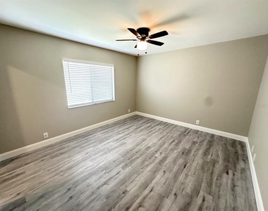 686 Augusta Road - Photo Thumbnail 20