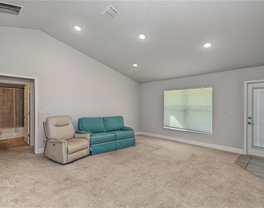5104 Sw 91st Street - Photo Thumbnail 7
