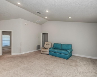 5104 Sw 91st Street - Photo Thumbnail 6