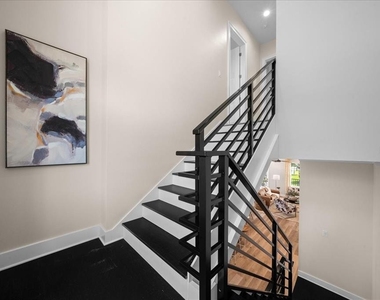 121 Se Watula Avenue - Photo Thumbnail 30