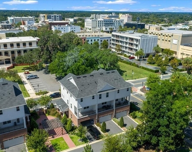 121 Se Watula Avenue - Photo Thumbnail 2